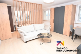 Atrakcyjna, przestronna kawalerka w centrum